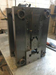 Stampo per tranciatura lamiera inox